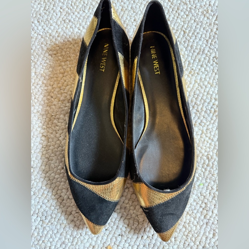 Nine West Black and Gold Flats